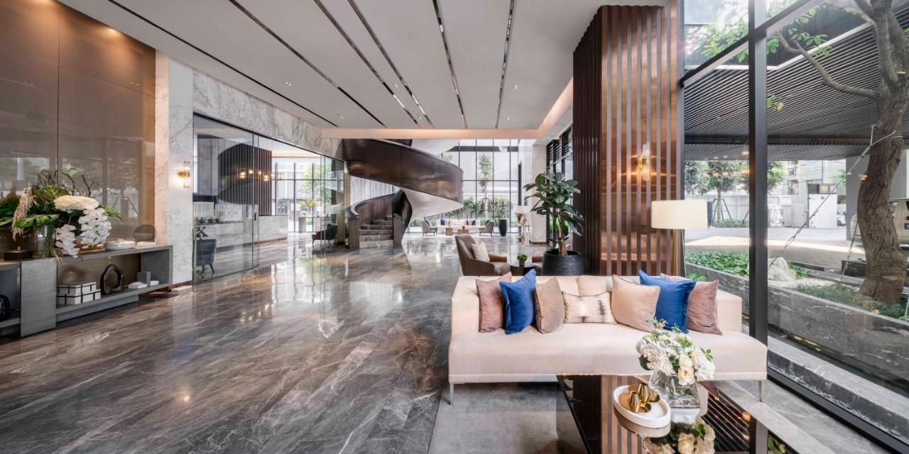 Wyndham Bangkok Queen Convention Centre Exterior photo