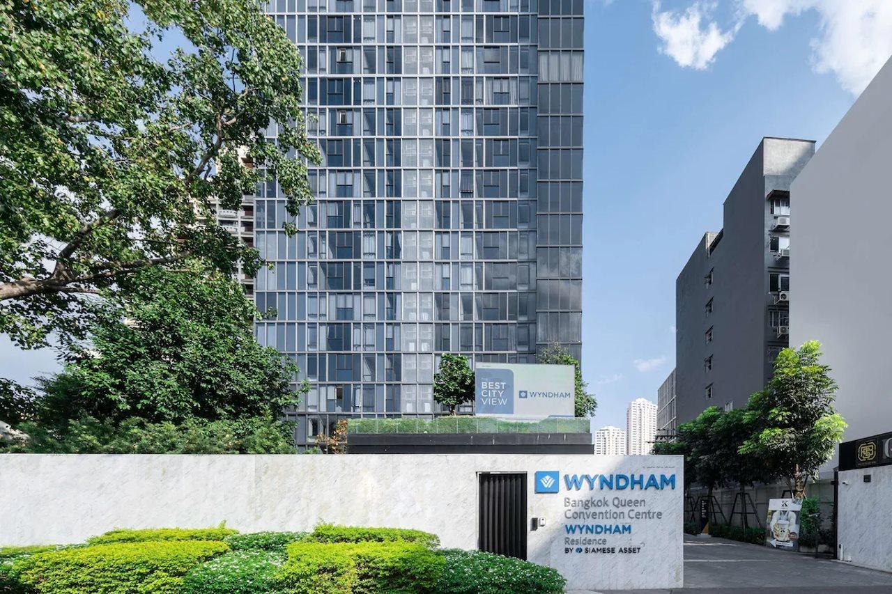 Wyndham Bangkok Queen Convention Centre Exterior photo
